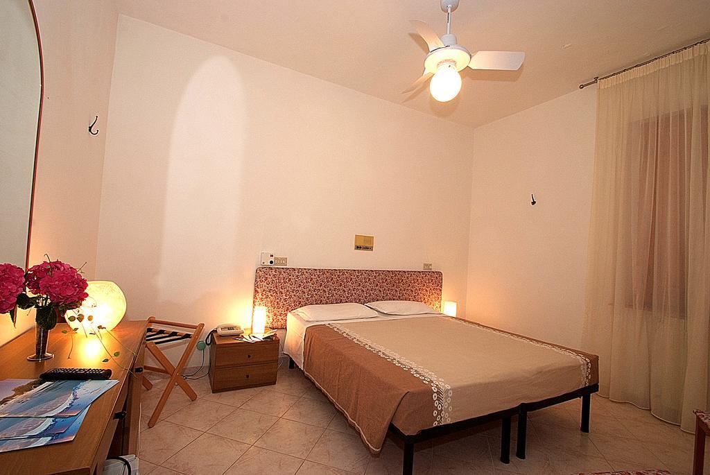Albergo Le Sorgenti Chianciano Terme Ruang foto