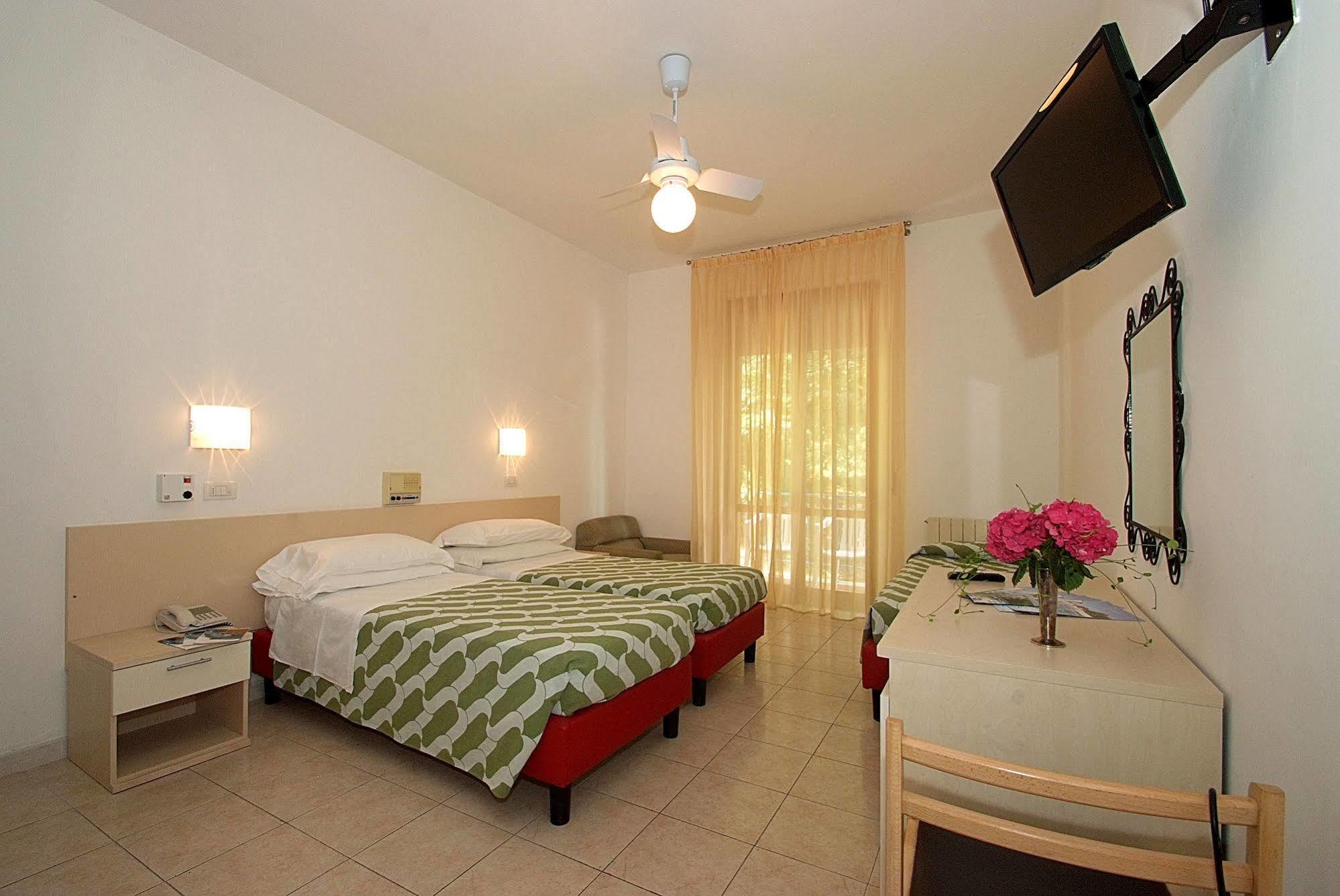 Albergo Le Sorgenti Chianciano Terme Bagian luar foto